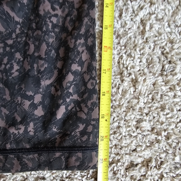 Lululemon Capri Leggings - Picture 4 of 5